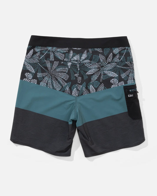Salty Crew Session Blocked Shorts