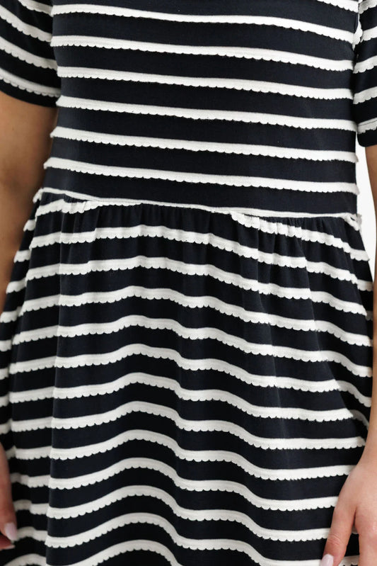 black and white stripe short sleeve dress