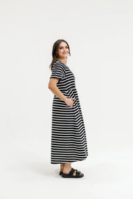 black and white stripe short sleeve dress