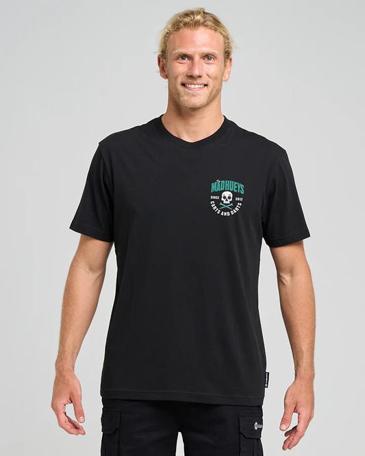 The Mad Hueys CARTS AND DARTS SS TEE