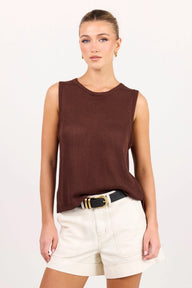 ecru coloured shorts on model 