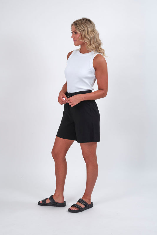 Knewe Olsen Short